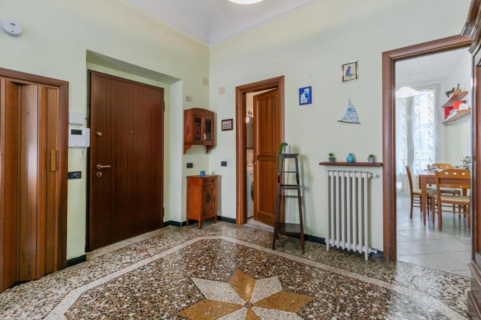 "Ca Niella" Art And Fun 9 Minutes From The Sea Apartment Savona Ngoại thất bức ảnh
